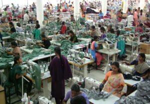 அமெரிக்க வரி நெருக்கடி: தமிழக ஜவுளித் துறை மீள்வது சாத்தியமே... எப்படி?